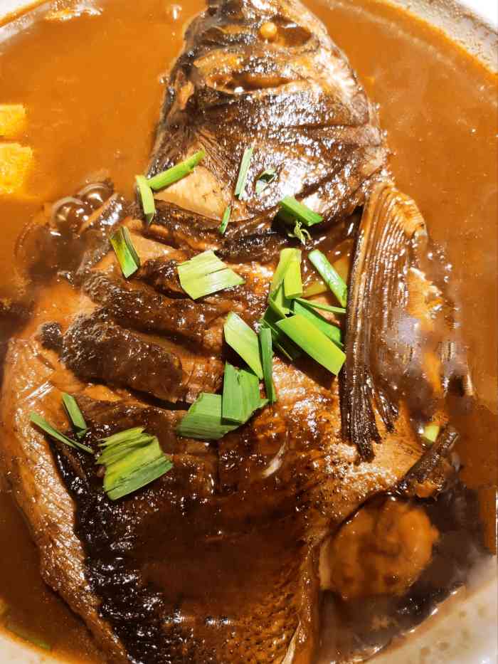 卢大鲜鱼头捞饭(美利广场店)