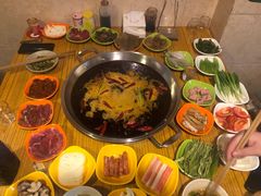 -毛毛老火锅(八年观音桥店)