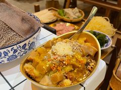 -旧街市鲜货老火锅(大光路店)