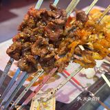 这家鹤岗小串香迷糊了！名副其实烧烤头牌