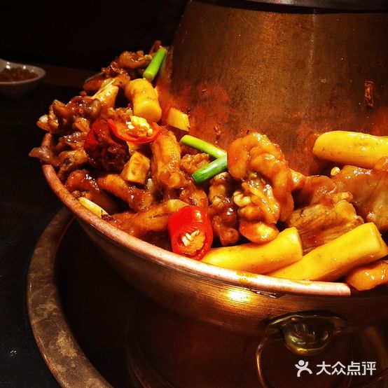 老皇城铜炉蛙(中骏世界城店)