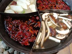 -白乐天毛肚火锅馆(南滨路店)