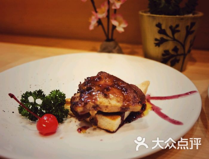 渔道-深海鱼料理专门店法式红酒雪梨鹅肝图片 - 第3张