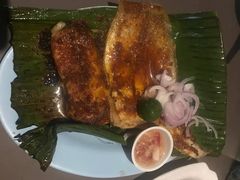 -东海岸人工湖美食村