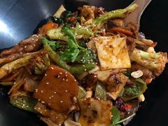 -拿渡麻辣香锅(银泰创意城店)