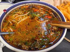 -云阿蛮云南生烫牛肉米线(奉贤路店)