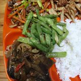 今天吃的自助，感觉菜品很健康，牛肉很好吃