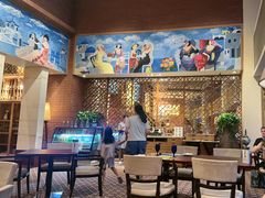 -香格里拉鱼跃地中海西餐厅·牛排披萨