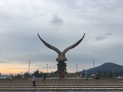 -巨鹰广场