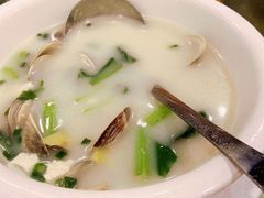 -鹏城人家海鲜酒家·23年老字号(较场尾店)