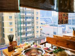 -城墙拐拐火锅(三峡广场黑金冠店)