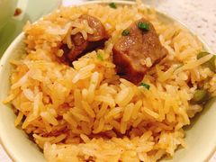 腊味煲仔饭-椰子营·椰子鸡火锅(万象里店)