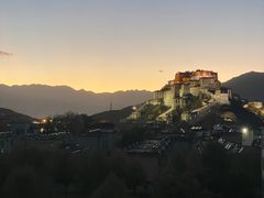 -平措康桑·和牛自助观景餐厅(布达拉宫店)