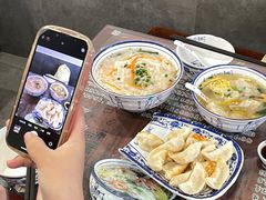 -长人馄饨铺(解放街店)