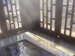 -裕龙汤泉