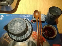 餐具摆设-舞漁日料美人胶原锅(陆家嘴中心店)