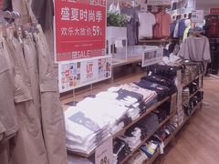 -优衣库(上海虹口龙之梦店)