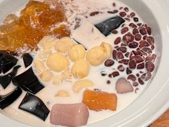 娟姗奶大满贯-RUXU入续糖水铺与包(卓悦中心店)