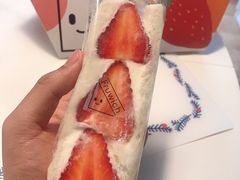 草莓三明治-Fruwich果明治(西单更新场店)
