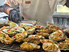 -四囍码头海鲜烧烤自助火锅(外滩南京东路悦荟广场店)
