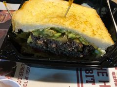 -The Habit Burger Grill 哈比特汉堡(复兴soho店)