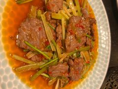 -万重锦·人文川菜馆(骡马市店)