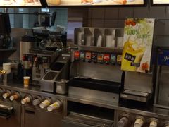 -麦当劳(郑州银基店)