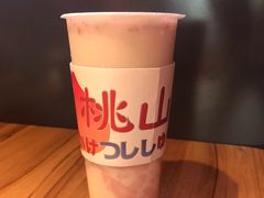 招牌草莓大福奶茶大杯-伏小桃(雁塔MOMOPARK店)