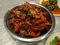 -巴厘龙虾·榜首油焖大虾(音乐学院·沿江酒馆店)