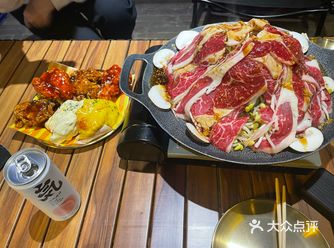 今天去尝了韩国烤肉和部队火锅，体验超棒，赶紧来记一笔