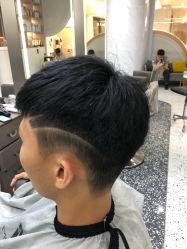 -苏豪路易士·嘉玛发廊
