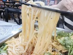 -在巷子里的烤肉店·螺蛳粉烤鱼·牛蛙(和美城店)