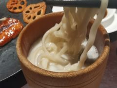 黄鱼煨面-杭州西子湖四季酒店·金沙厅