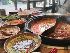 -萍姐火锅·公路夜市(武汉首店)