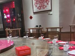 -鱼满舱·鲜活海鲜·正宗鲁菜