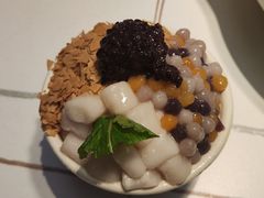 -阿瓦山寨·湘菜现炒·剁椒鱼头王(咸阳总店)