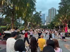-观音桥步行街