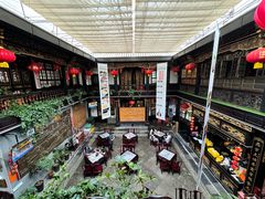 大堂-蔼若春.传承三十年云南菜(金碧公园店)