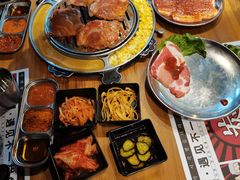 -青瓦炭韩潮烤肉(花园道店)