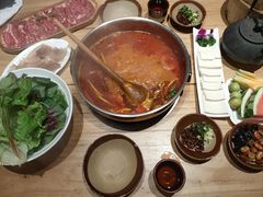-黔诚多彩火锅(甲秀楼店)