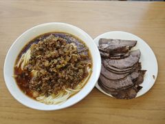 肉末担担面-新川面馆(新街口起源店)