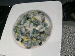 白汁焗西兰花-南国会酒家(岗顶1站广场店)