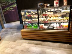 面包甜点陈列柜-星巴克臻选(杭州万象城店)
