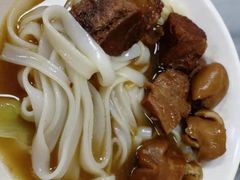 牛腩猪肠河粉-珍珍小食店(西华路店)