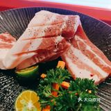 大口吃肉！干干干！ 就来瞳瞳瞳[加油]