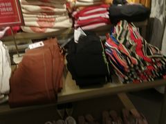 -URBAN REVIVO(北京斯普瑞斯奥特莱斯店)