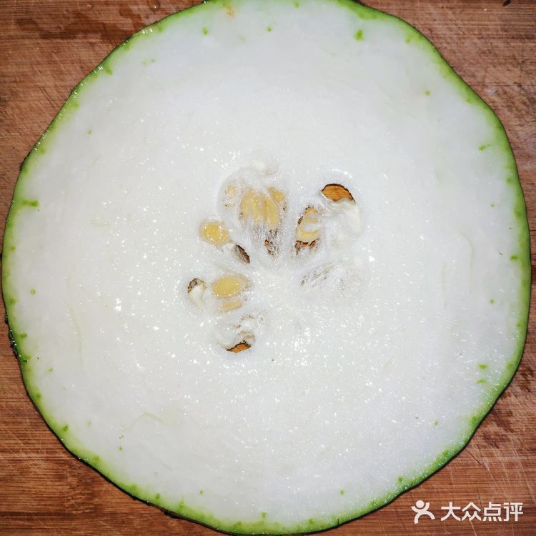 懒人必备技能——百搭枸杞白贝竹荪汤