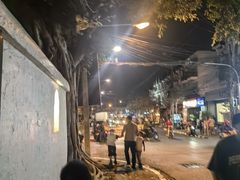 -周日夜市