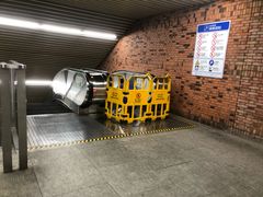-同济大学(地铁站)