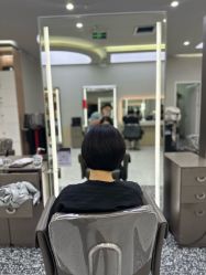 -苏豪路易士·嘉玛发廊